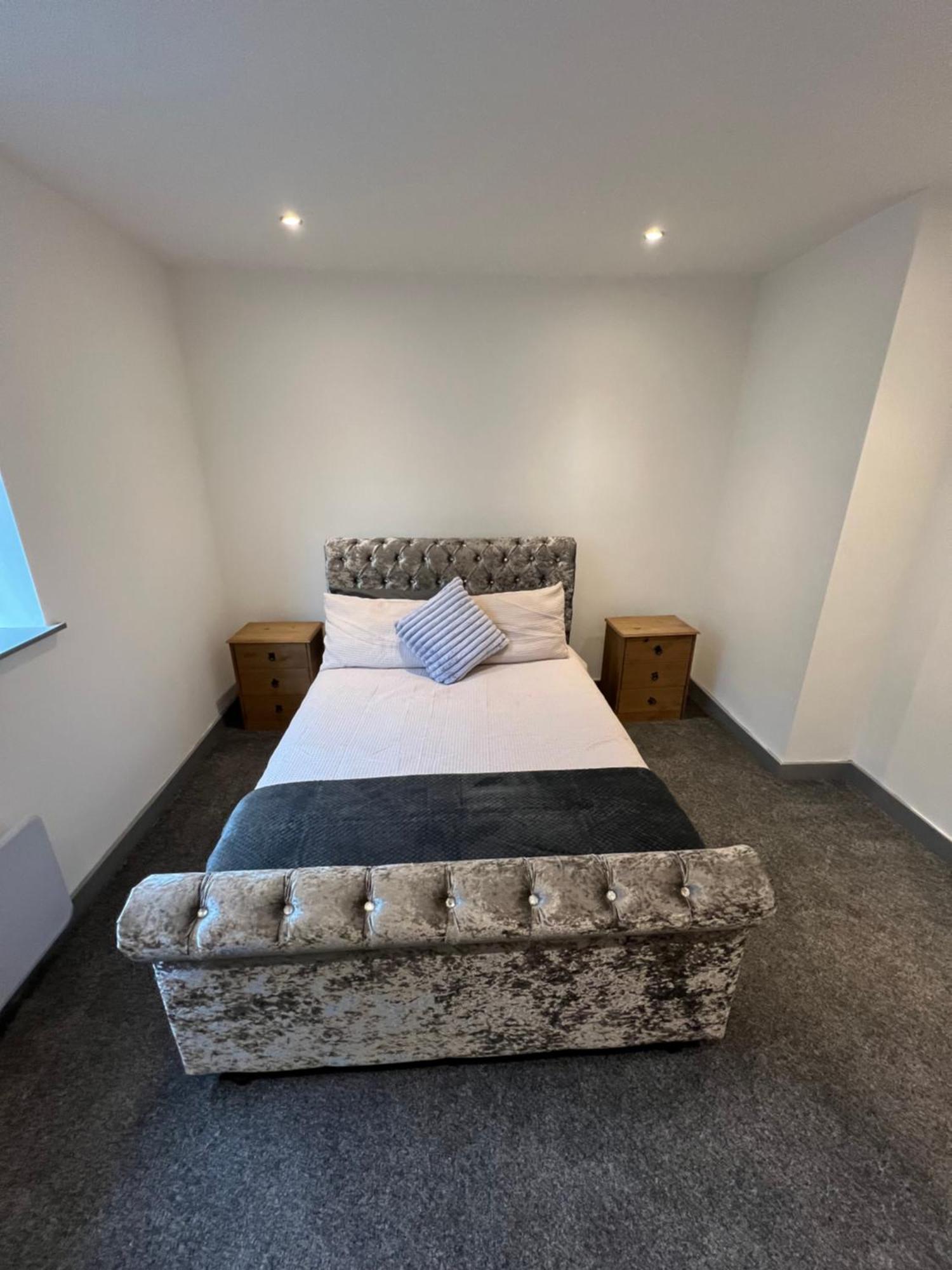 Cosy Modern Apartment วอร์ริงตัน ภายนอก รูปภาพ